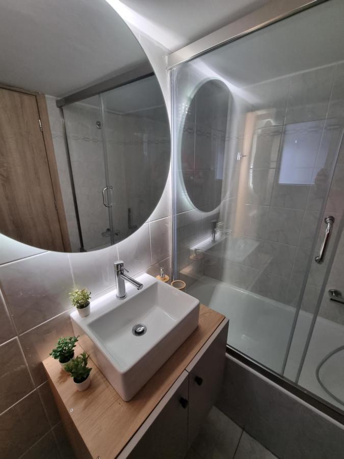 Piraeus Open View Appartment Екстер'єр фото